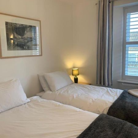 Newly Refurbished Uplyme Getaway Apartment ภายนอก รูปภาพ